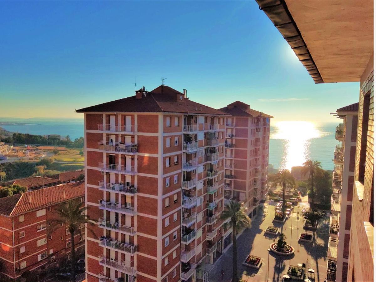 Helena Seaview & Beach-Apartment Montgat Exterior foto